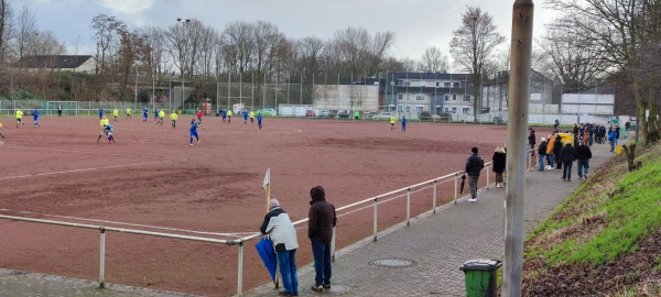 Hennes-Jeschke-Sportanlage Platz 2 - Duisburg-Marxloh