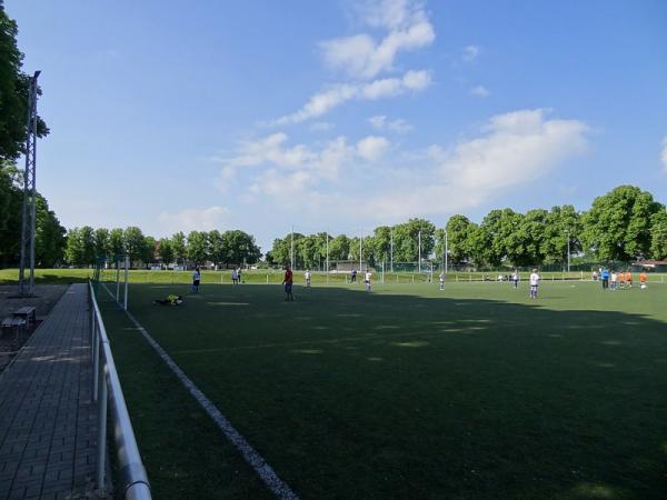 Stadion der Einheit Nebenplatz 2 - Staßfurt