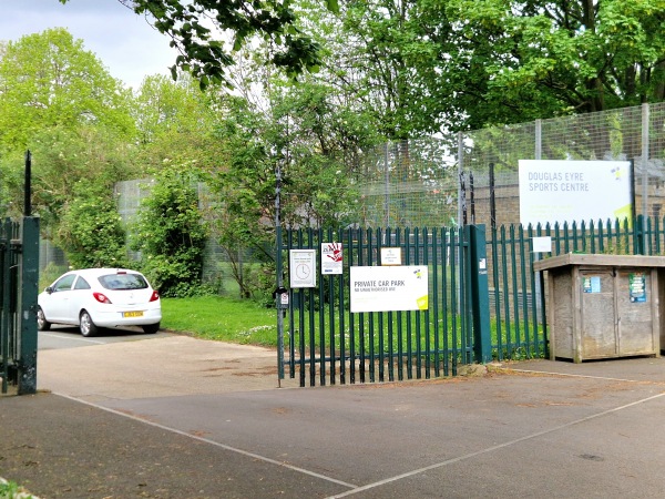Douglas Eyre Sports Centre - London, Greater London