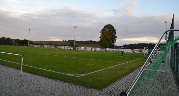 Sportplatz Hausen - Mayen-Hausen