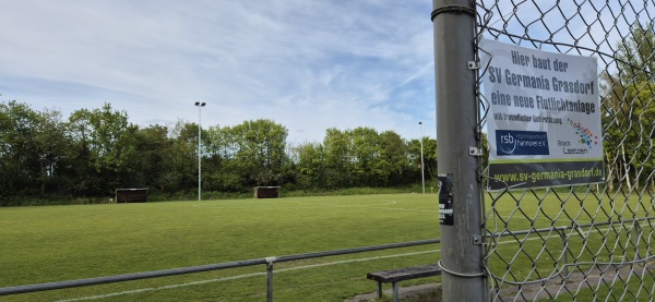 Helmut-Simnack-Stadion B-Platz - Laatzen-Grasdorf