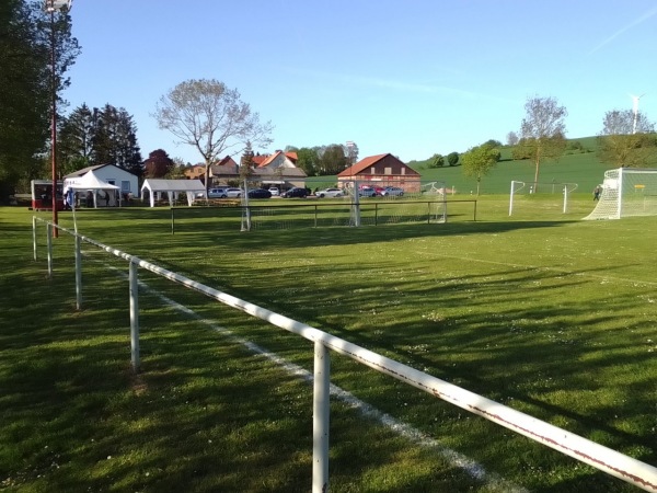 Sportplatz Ahlshäuser Burg - Einbeck-Ahlshausen