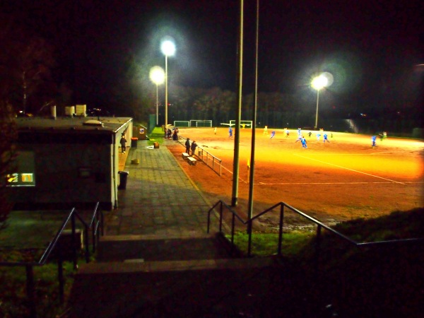 Sportplatz Wilkhausstraße - Wuppertal-Hatzfeld