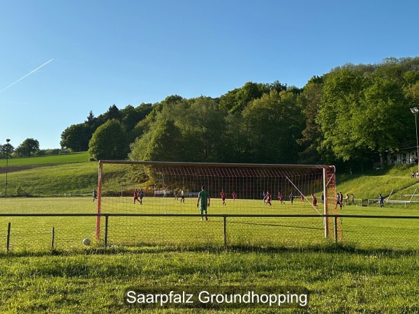 Sportplatz hinter dem Föhr - Neunkirchen/Potzberg