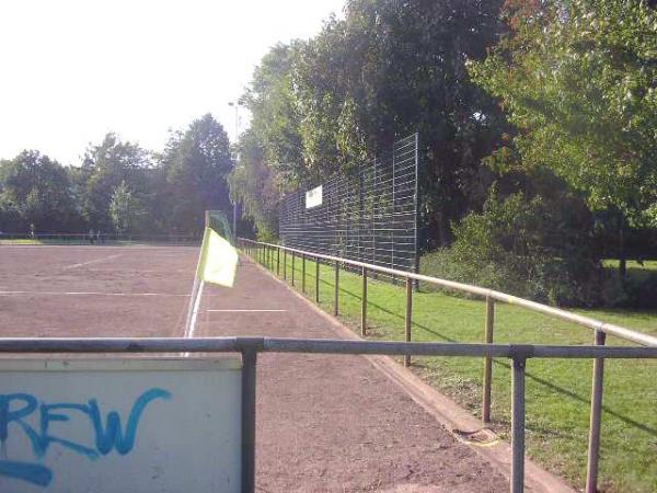 Sportplatz an der Schleuse - Oberhausen/Rheinland-Borbeck