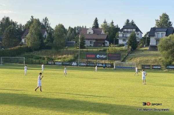 Stadion Piłkarski LKS Karpaty Siepraw - Siepraw