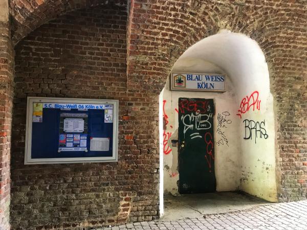 Eichenkreuz-Sportanlage - Köln-Sülz