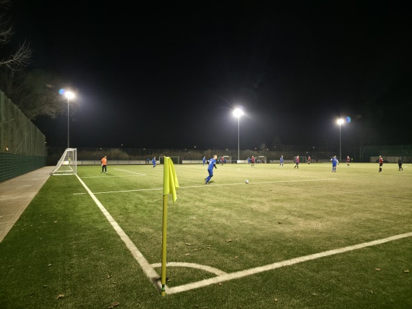 Stadion Bodenbacher Straße Nebenplatz - Dresden-Blasewitz