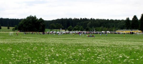 Sportplatz Thumer Straße 2 - Geyer