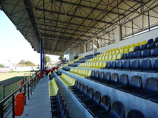 Beylerbeyi Dr. Ali Özsoy Stadı - Girne (Kyrenia)