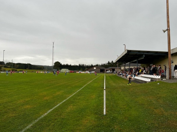 Sportplatz Kukmirn - Kukmirn