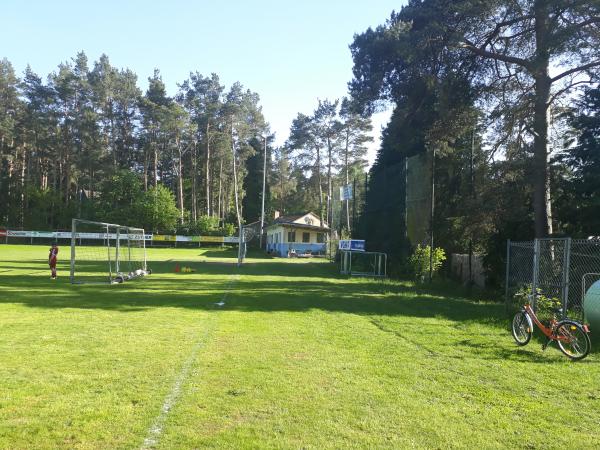 Sportplatz an der Bundesstraße - Karwitz