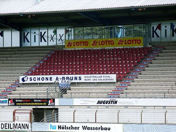 alter Zustand - Neue Tribüne