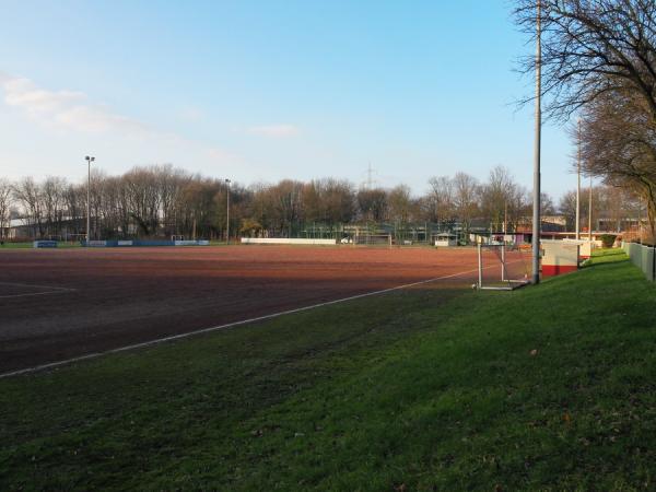 Revierparkstadion am Mattlerbusch - Duisburg-Röttgersbach