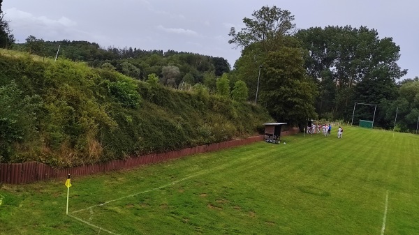 Sportplatz Neustadt - Am Ohmberg-Neustadt