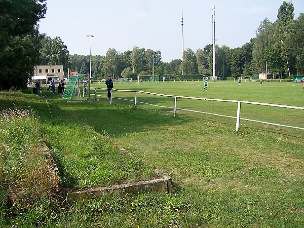 Sportplatz Hirtenfließ - Berlin-Eichwalde