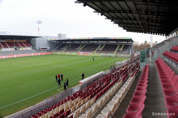 Bruchwegstadion auf dem WOLFGANG FRANK CAMPUS - Mainz