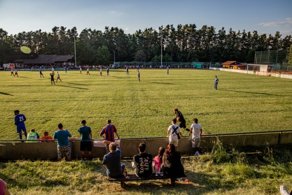 Mönchswaldstadion - Mitteleschenbach