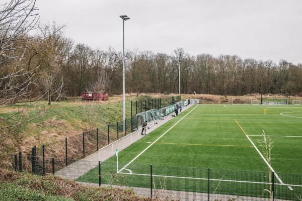 Alfred-Kunze-Sportpark Platz 4.2 - Leipzig-Leutzsch