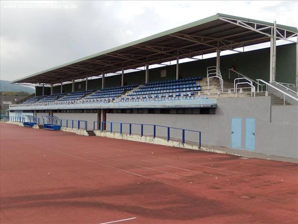 Estadio Municipal de Frajanas - El Astillero, CB