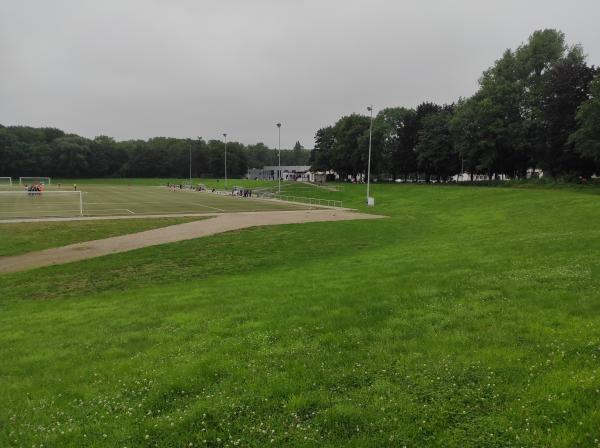 Volksparkstadion Nebenplatz 1 - Duisburg-Rheinhausen