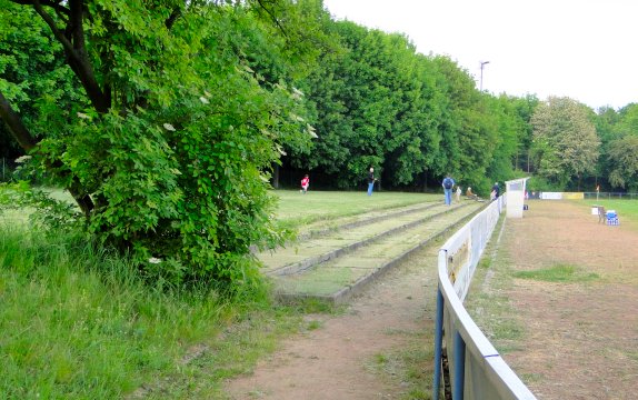 Sportanlage Hans-Böckler-Straße - Frankfurt/Main-Unterliederbach