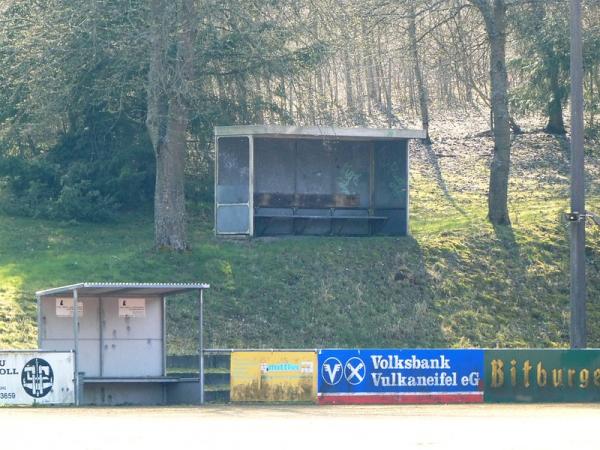 Waldstadion am Schweinegraben - Bell/Eifel