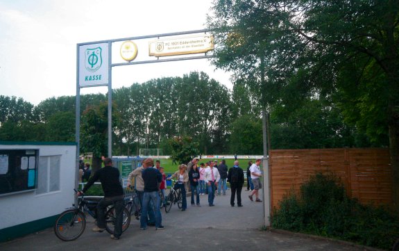 Sportplatz an der Staustufe  - Hattersheim/Main-Eddersheim