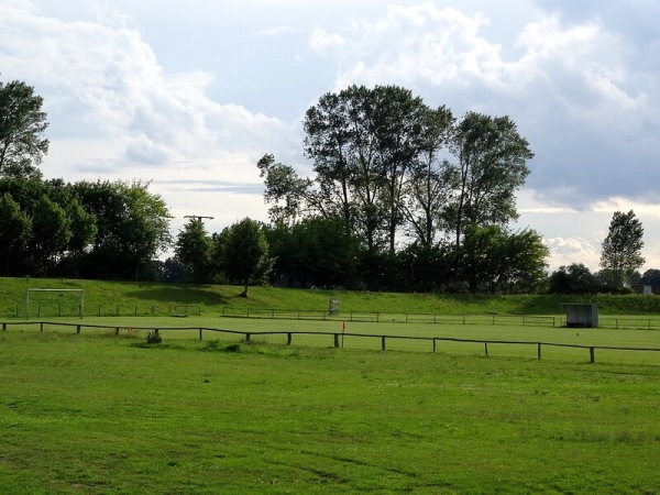 Stadion an der Windmühle Nebenplatz 2 - Gnoien