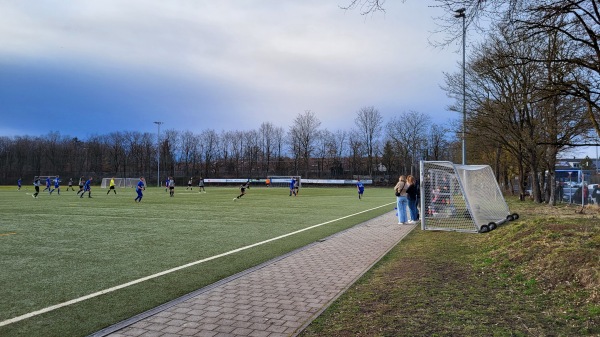 Sportanlage Professor-Eichmann-Straße Platz 3 - München-Untermenzing