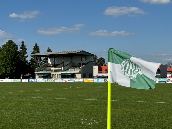 Stadion Vojtěcha Zeithamla - Hostouň u Prahy