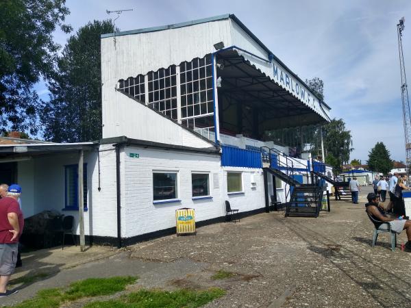 Alfred Davis Memorial Ground - Marlow, Buckinghamshire