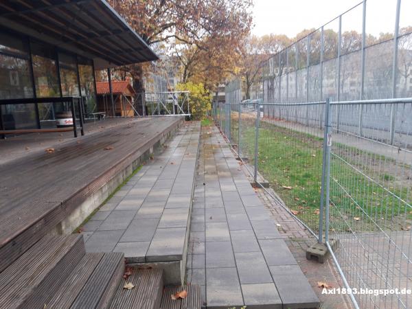 Sochos-Sportplatz 2 - Berlin-Steglitz