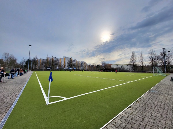 Sportplatz Körtingstraße - Berlin-Mariendorf