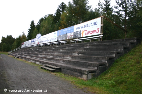 Lunderød stadion - Lunderød, Asdal