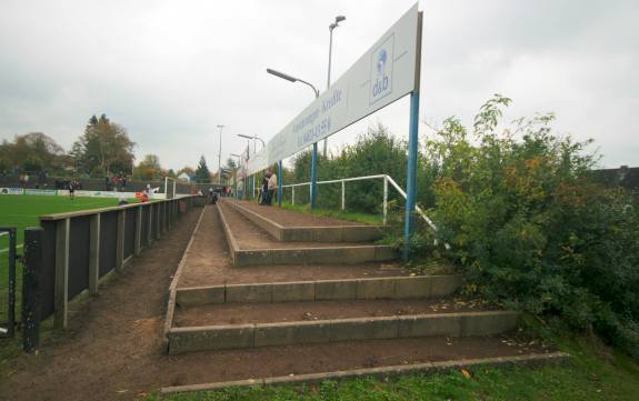 Lehmwohld-Stadion im Sportzentrum - Itzehoe