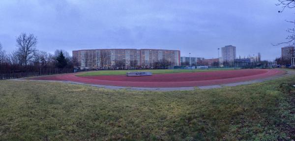 Sportanlage Walter-Felsenstein-Straße - Berlin-Marzahn