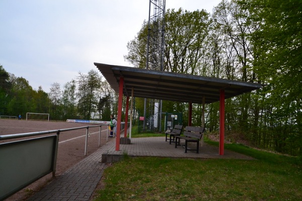 Sportplatz Mömelshof - Bitzen