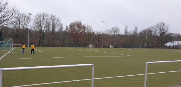 Hans-Rosenthal-Sportanlage Platz 3 - Berlin-Charlottenburg