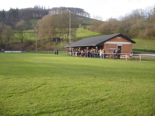 Sportplatz Im Tal - Hallenberg-Hesborn