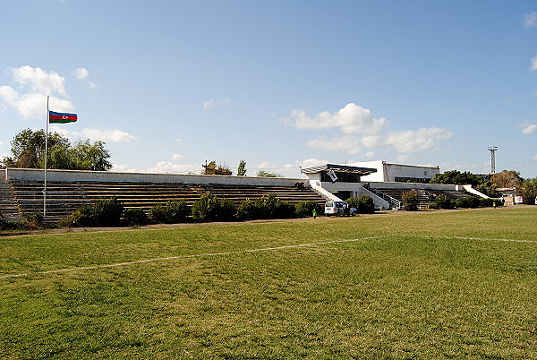 İnşaatçı stadionu - Sumqayıt