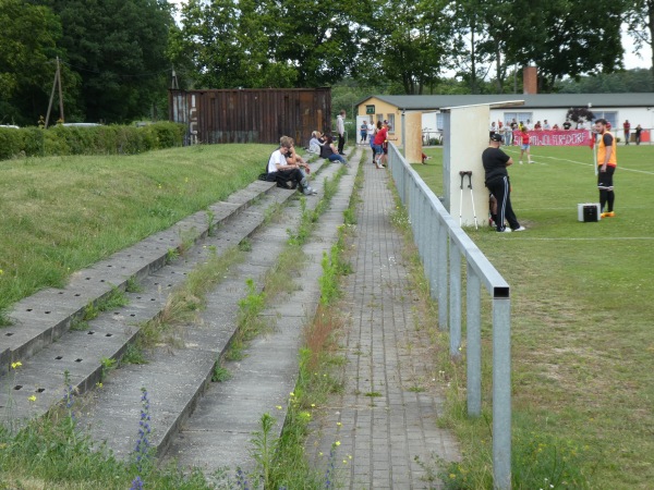 Sportplatz Berliner Chaussee - Nuthe-Urstromtal-Woltersdorf