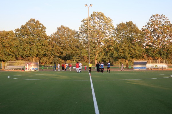 Bezirkssportanlage am Stadtwald Platz 2 - Neuss