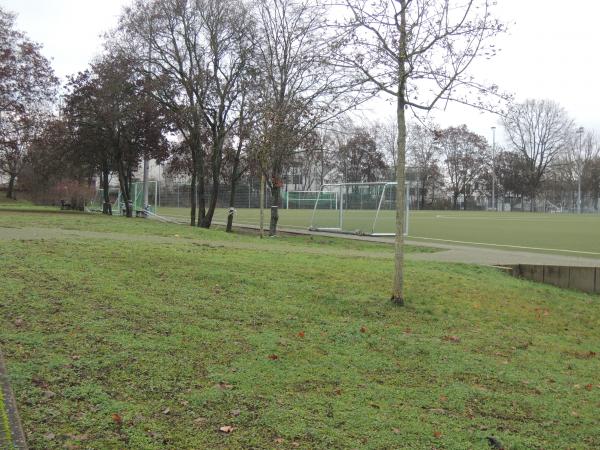 Bezirkssportanlage Mombach Platz 3 - Mainz-Mombach