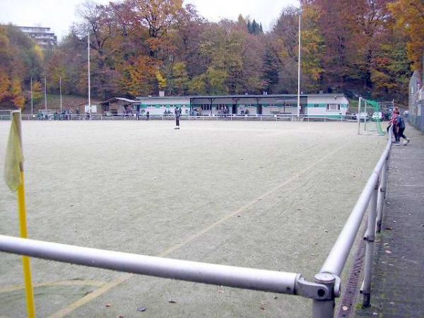 Horst-Neuhoff-Sportplatz - Wuppertal-Cronenberg