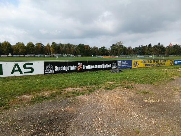 Bruno-Plache-Stadion Nebenplatz 4 - Leipzig-Probstheida