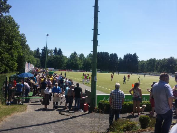 Stadion Auf´m Nocken - Wenden/Südsauerland-Schönau