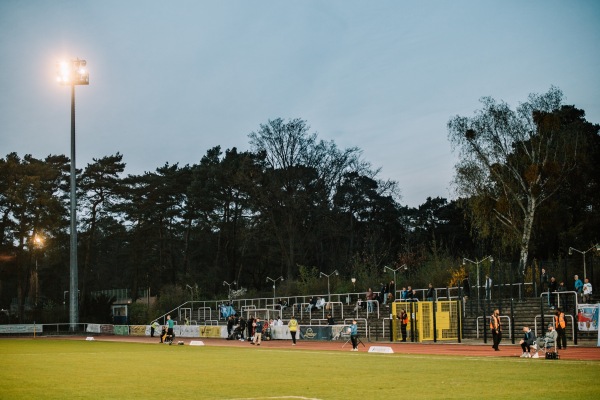 Ernst-Reuter-Sportfeld - Berlin-Zehlendorf