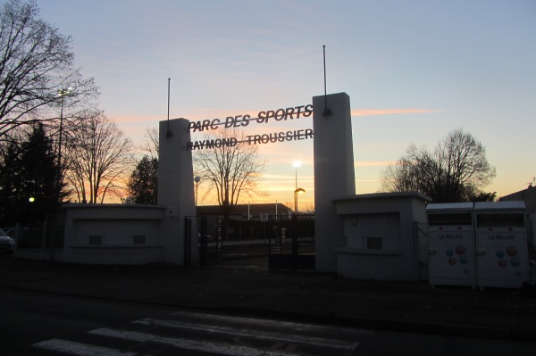 Stade Raymond Troussier - Chassieu