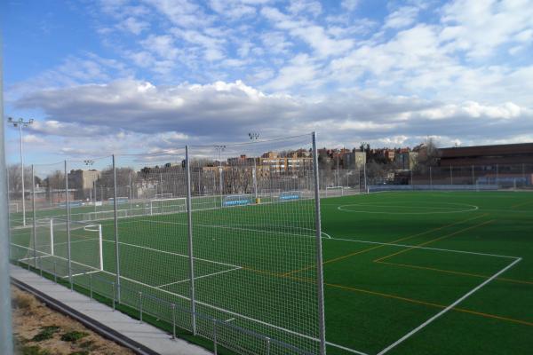 Instalación Deportiva Los Cármenes Campo 2 - Madrid, MD
